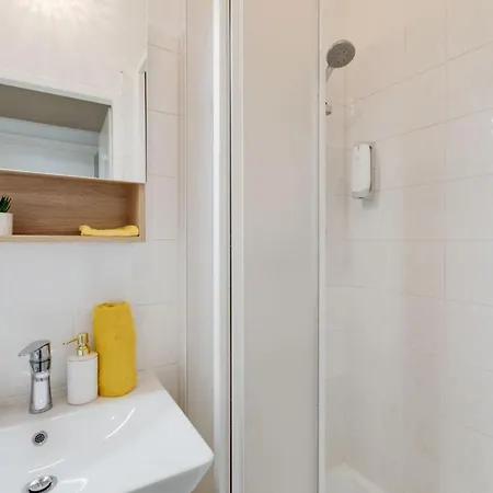 Sunshine Apartment Near The City Center Prague Exterior photo